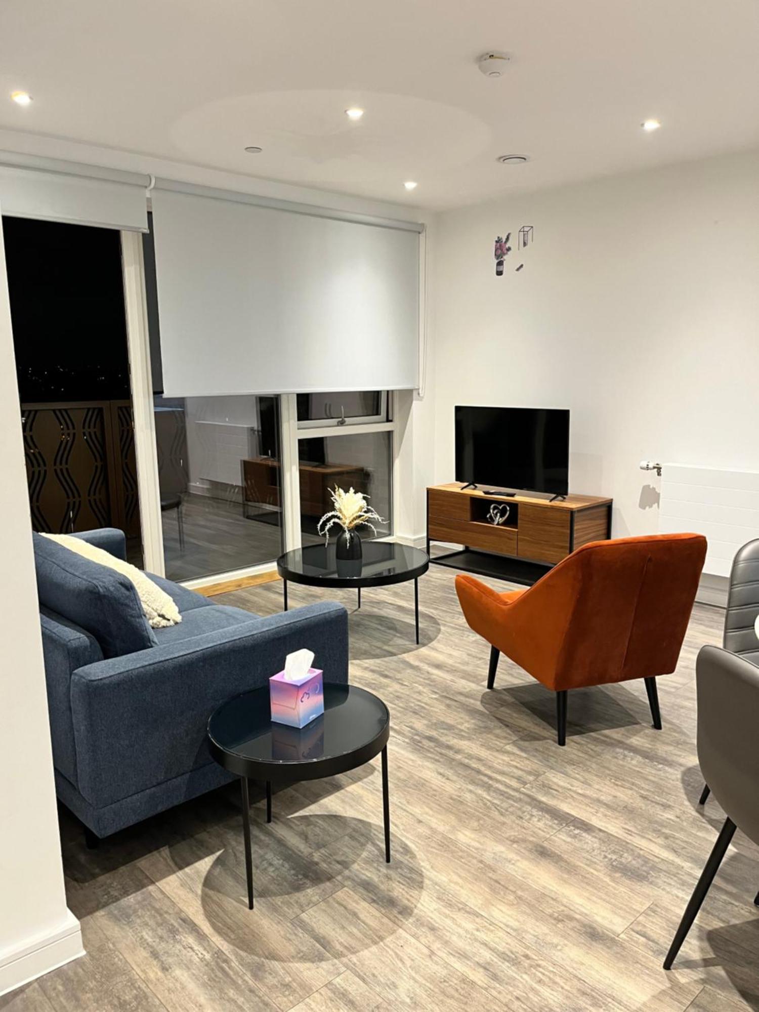 One Bedroom Apartment Barking  Ngoại thất bức ảnh