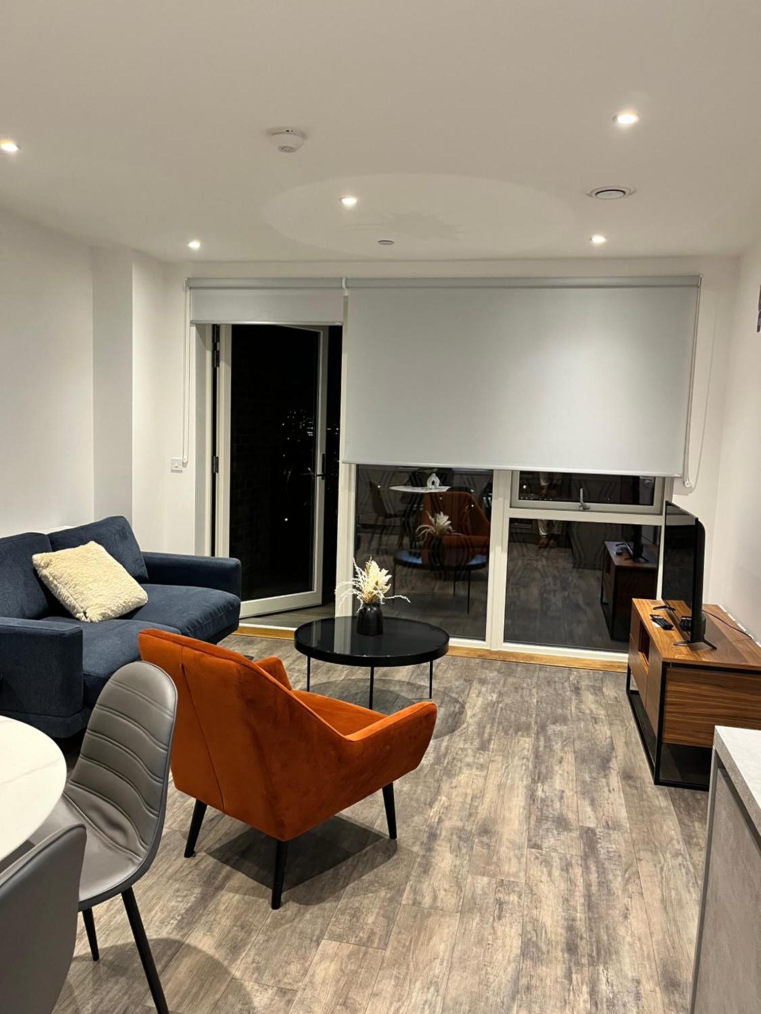 One Bedroom Apartment Barking  Ngoại thất bức ảnh