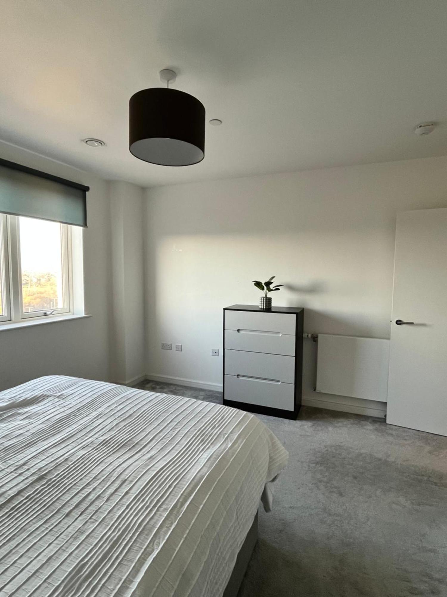 One Bedroom Apartment Barking  Ngoại thất bức ảnh